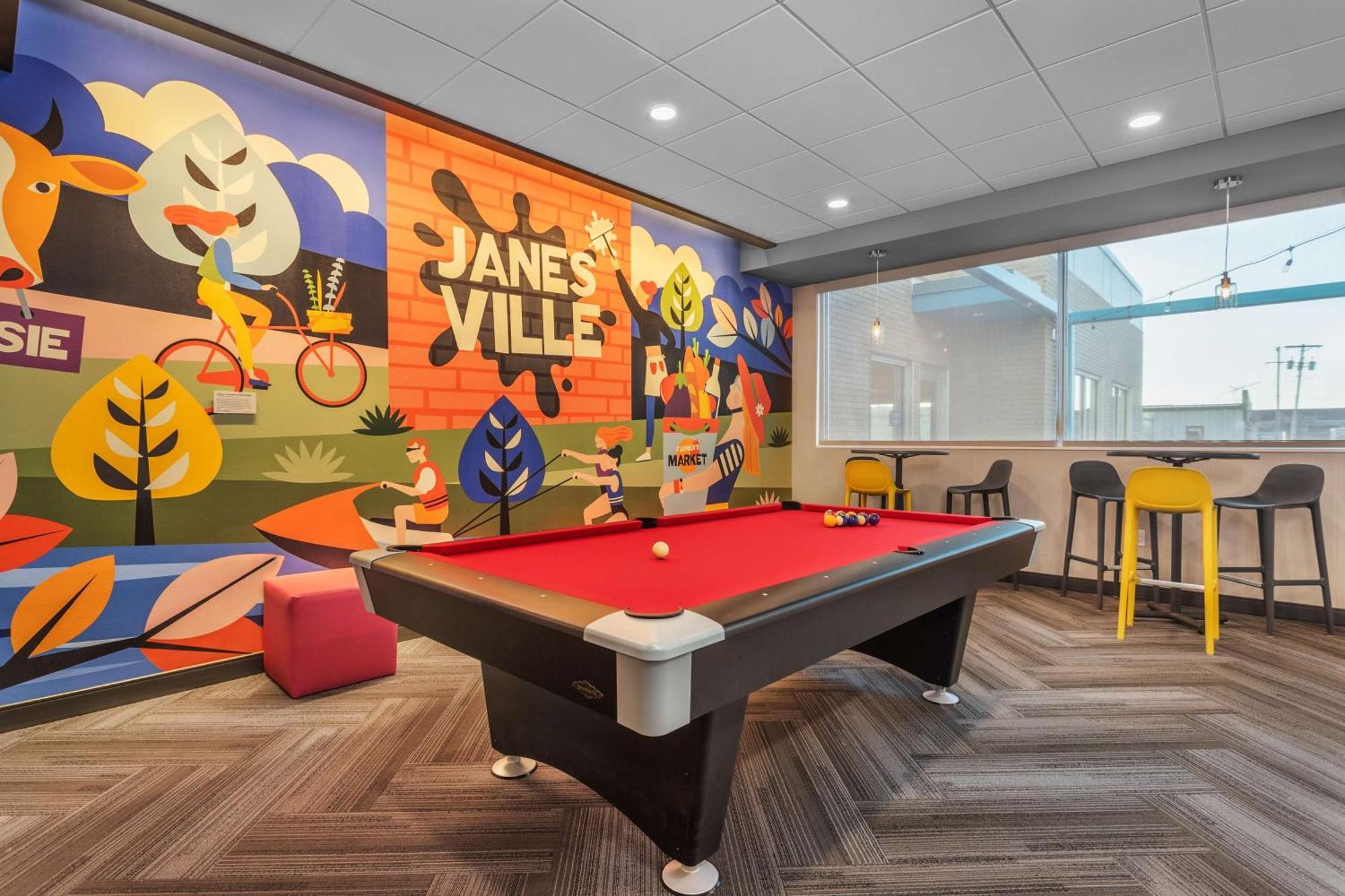 Tru By Hilton Janesville Esterno foto